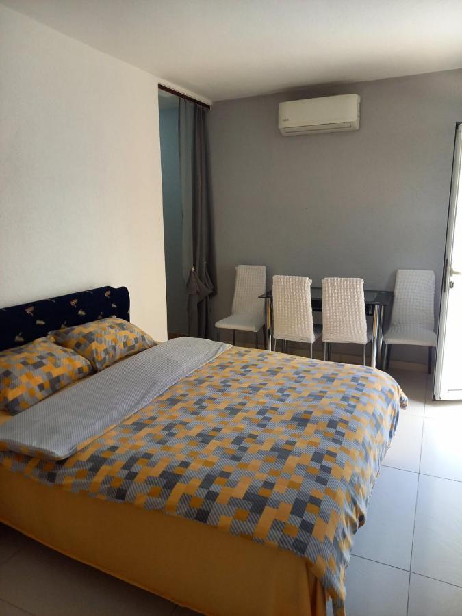 Apartmani Franovic Тиват Екстер'єр фото